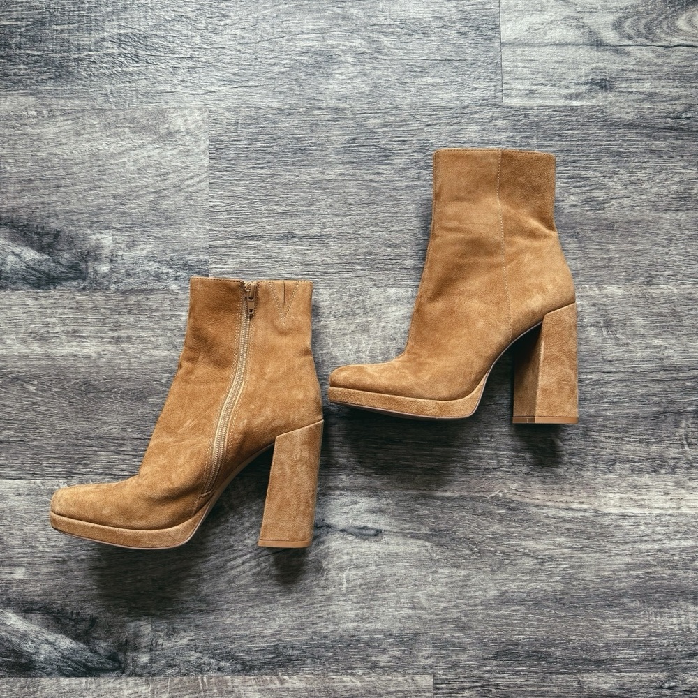 Main Bootie Suede